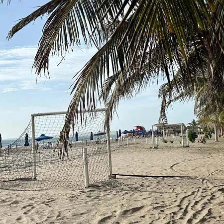 Despierta Frente Al Caribe En Morros Zoe